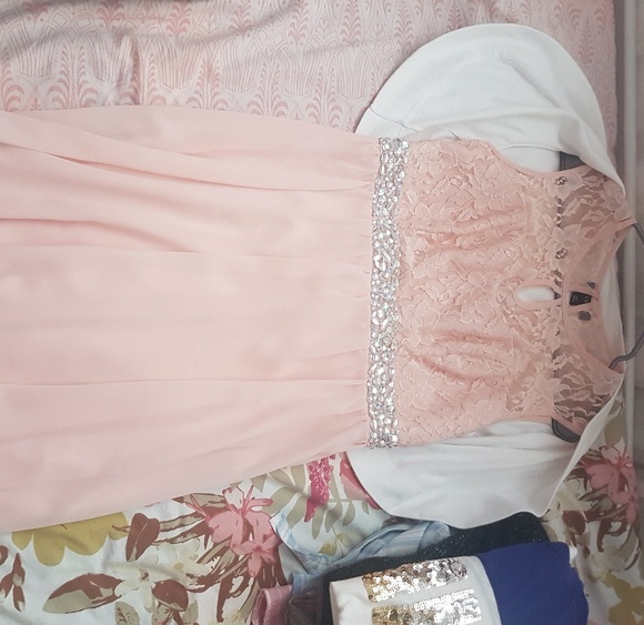 Dress - Picture 3 of 3